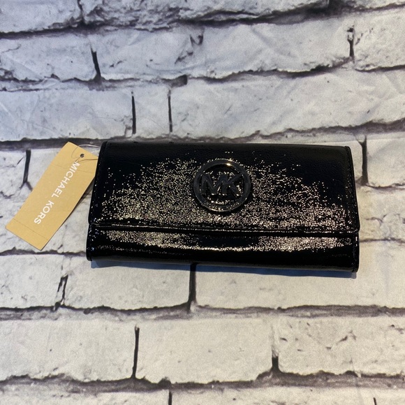 Brand New Michael Kors Glossy Black Wallet - Picture 2 of 9